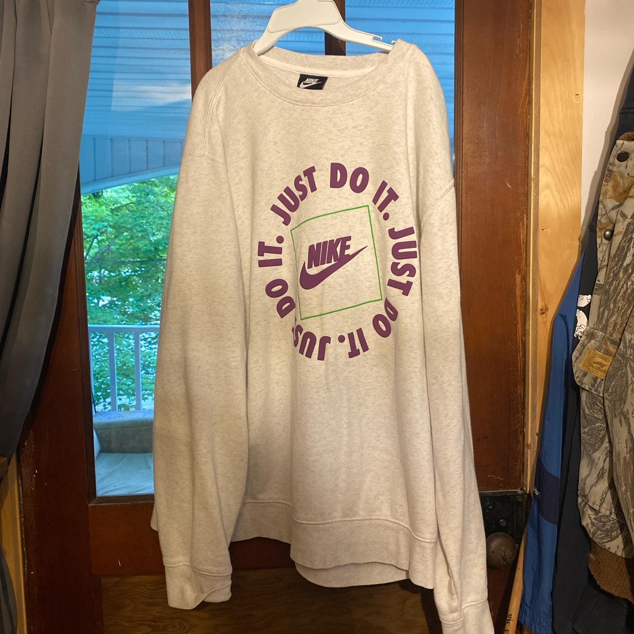 Nike just do it sweatshirt online purple