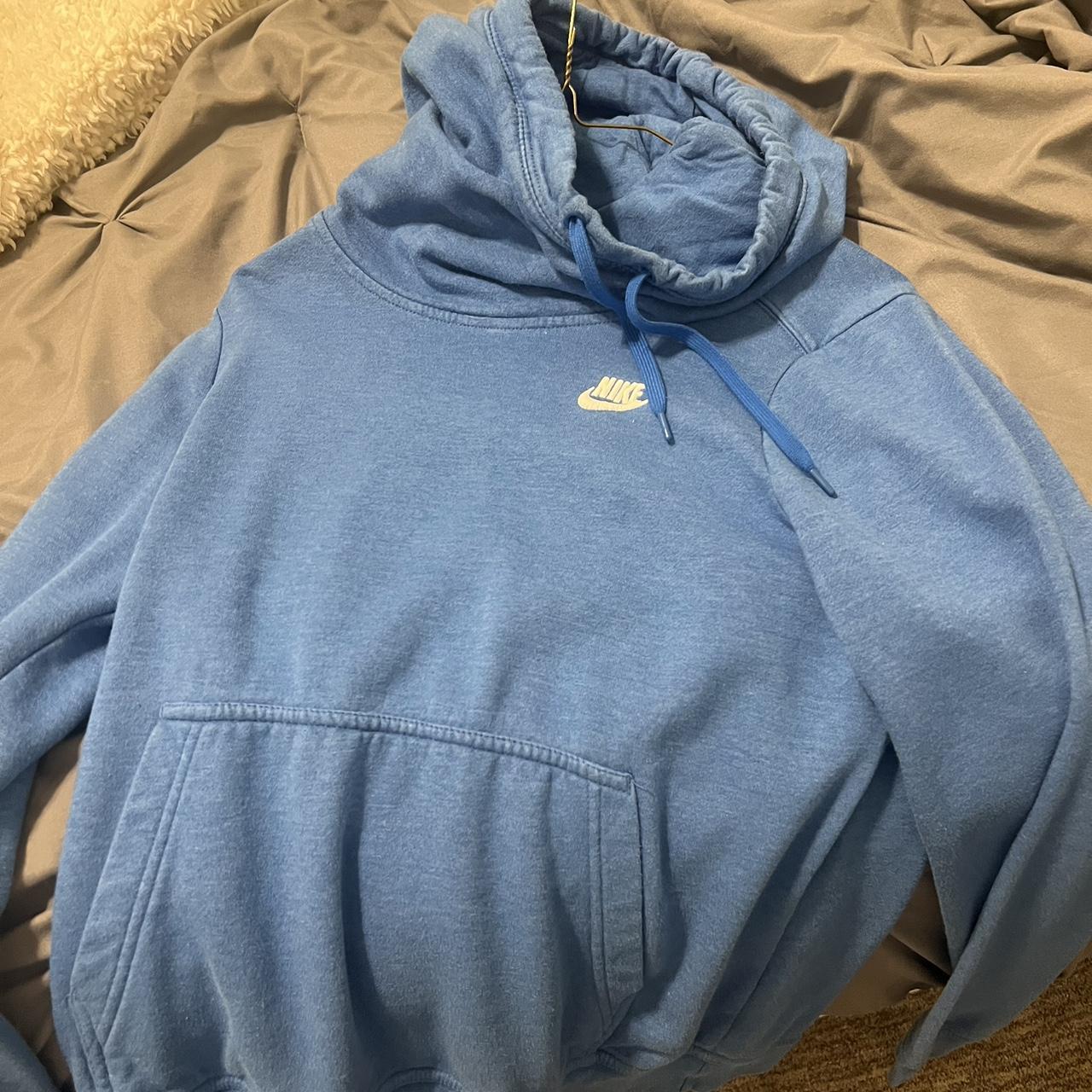 blue nike jacket - Depop