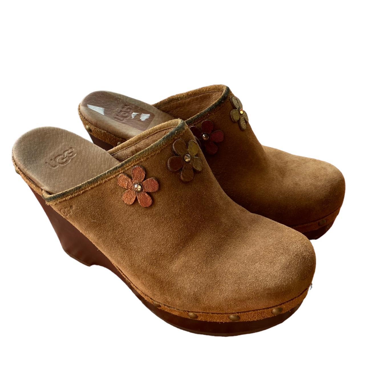 Ugg hotsell leather clogs