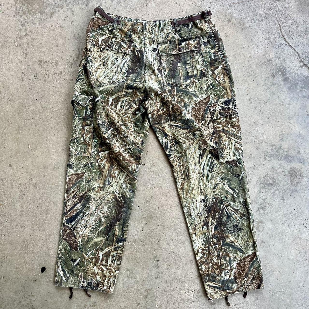 Cabela's Camo Cargo Pants 38 Men's size 38... - Depop