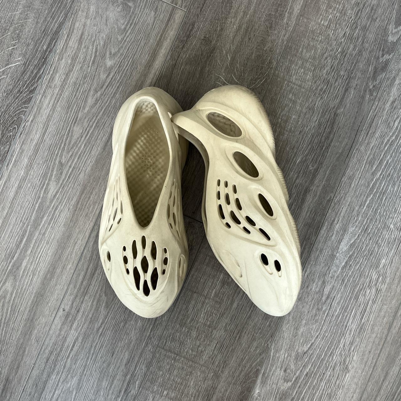 yeezy foam slides walmart