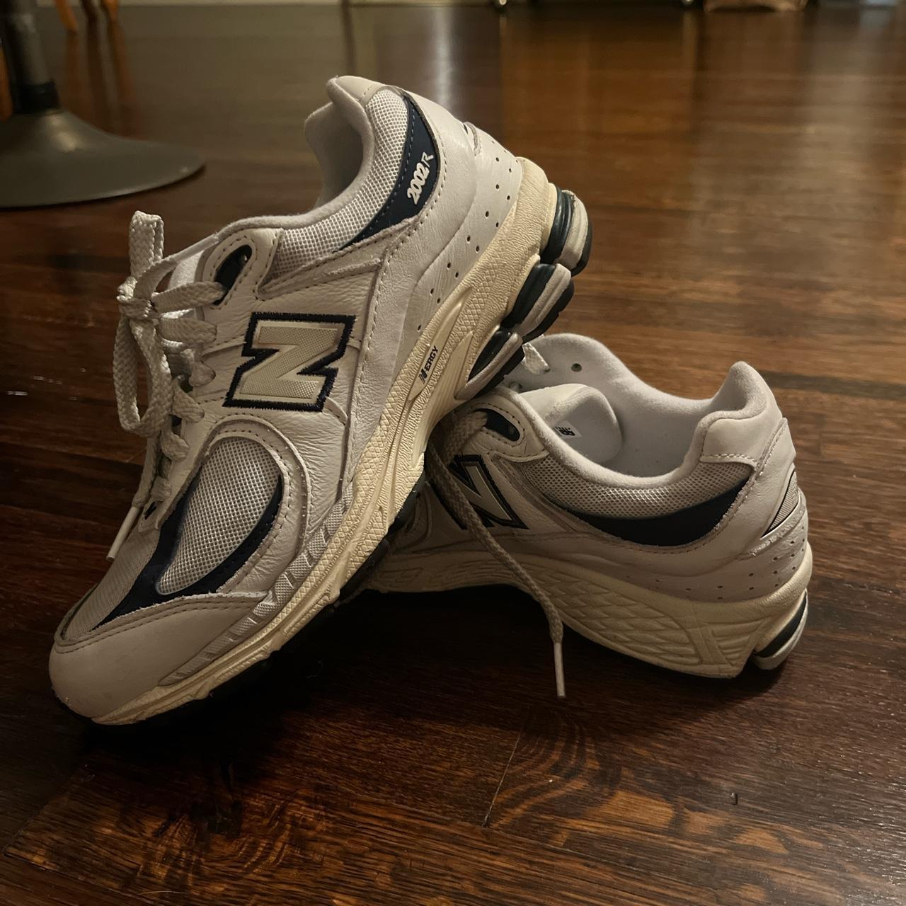 new balance dad shoe men’s size 5.5/ women 7 Depop