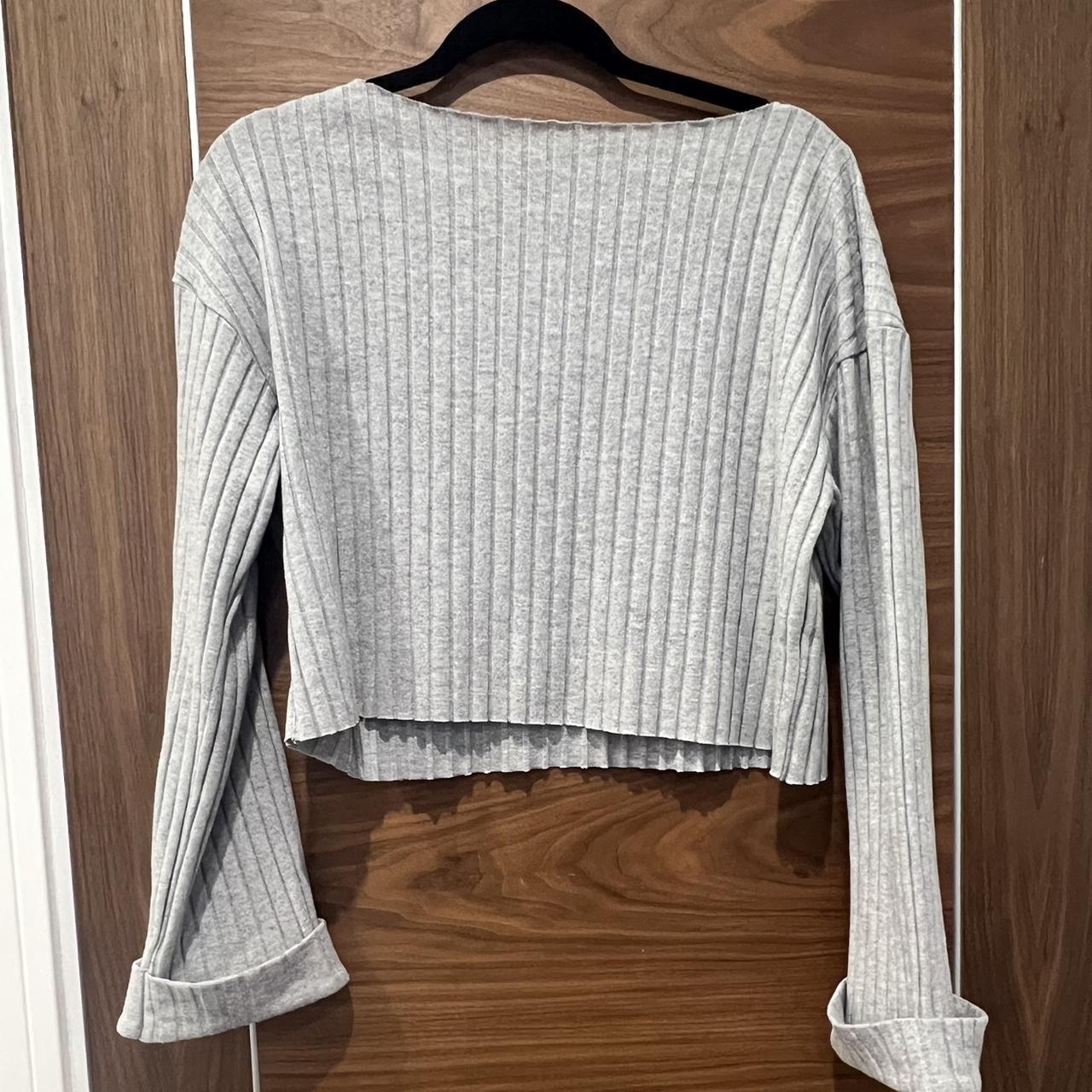 Missguided Women's Grey Top | Depop