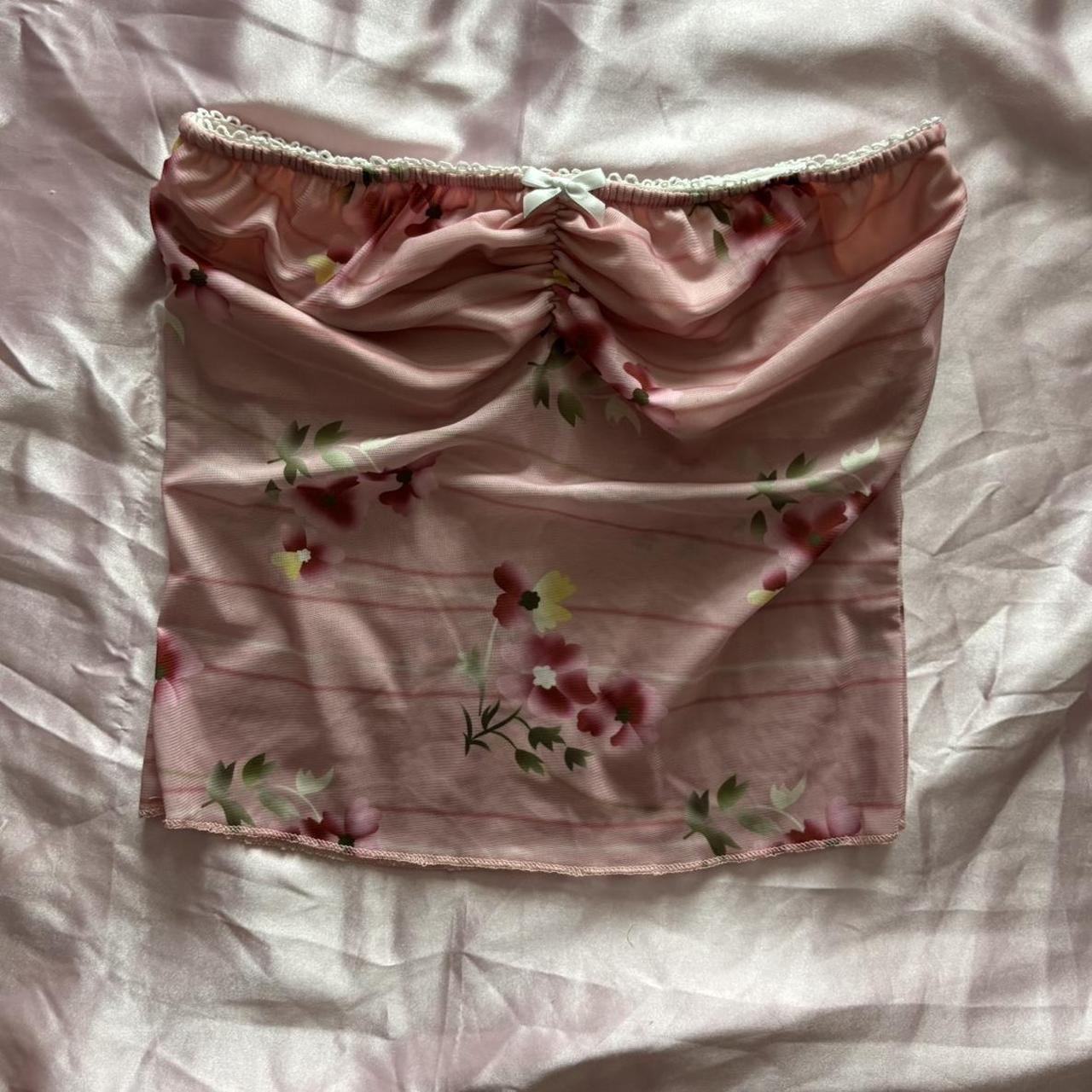 item listed by lovegallery