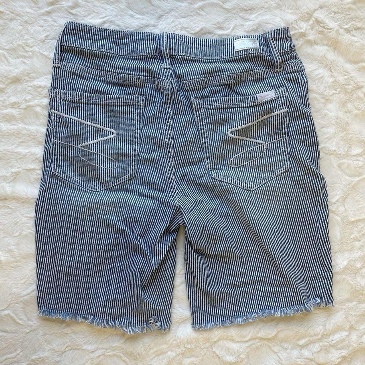 Seven7 store bermuda shorts