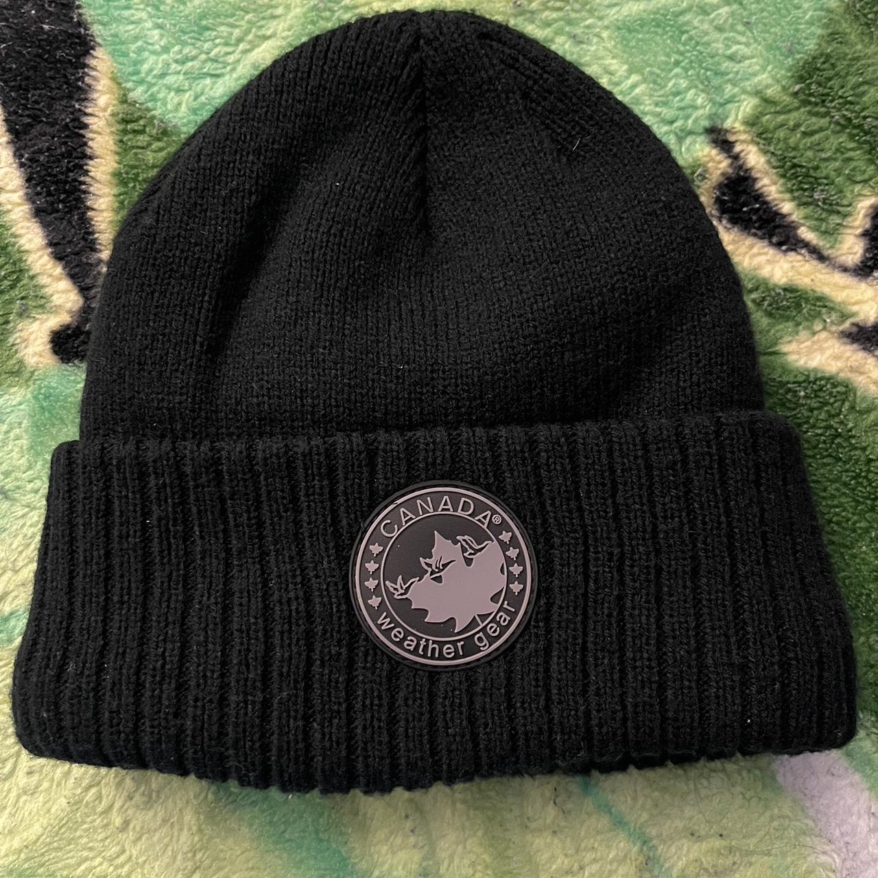 Selling a Canada Weather gear insulated beanie, Faux