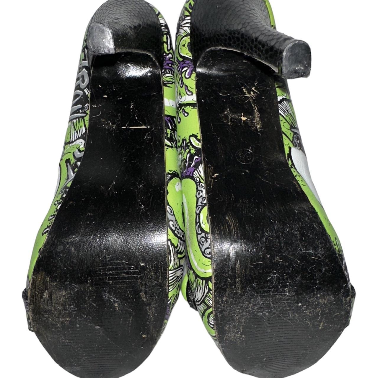 Iron Fist Women's Green and Black Footwear (3)