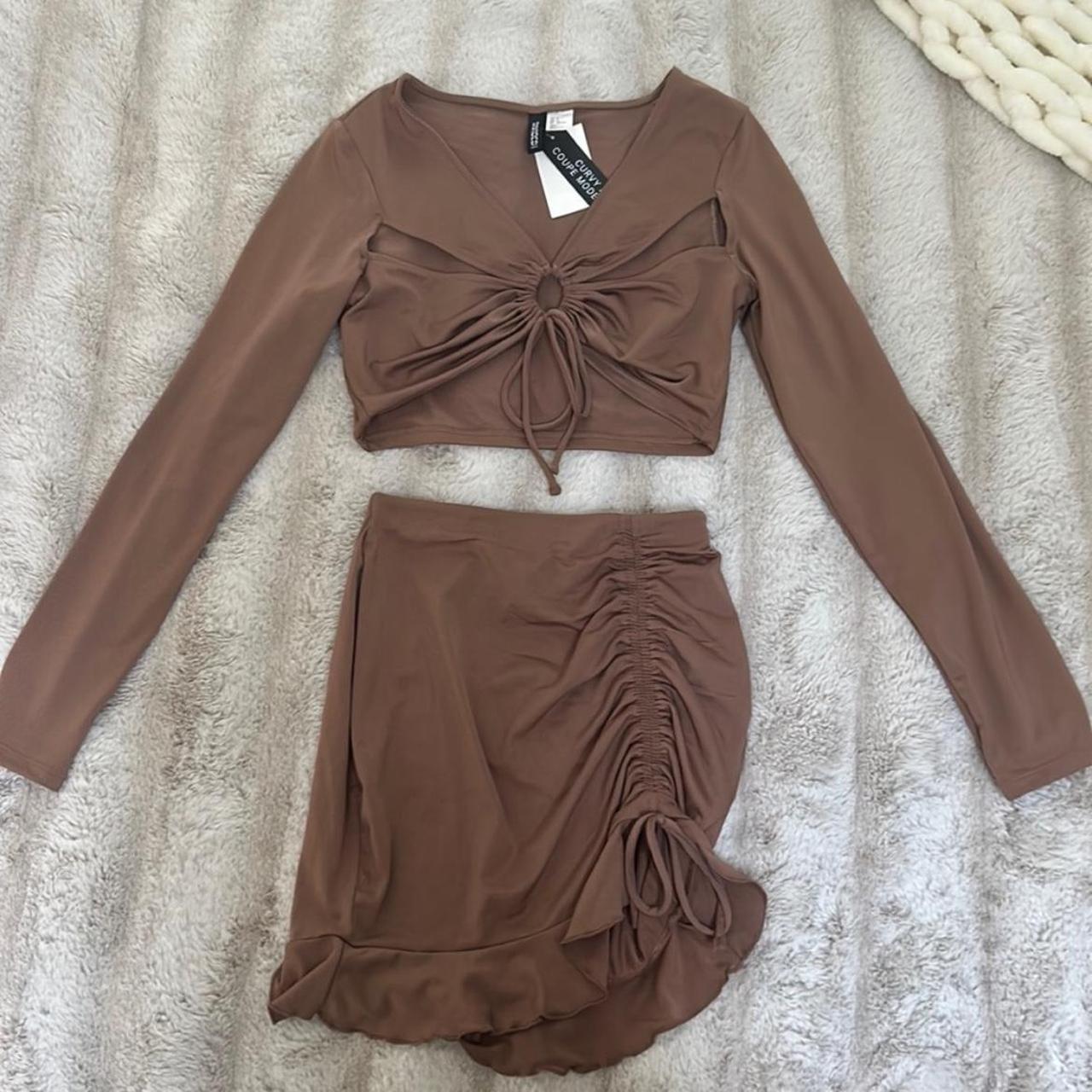 H&M two-piece Skirt and long sleeve