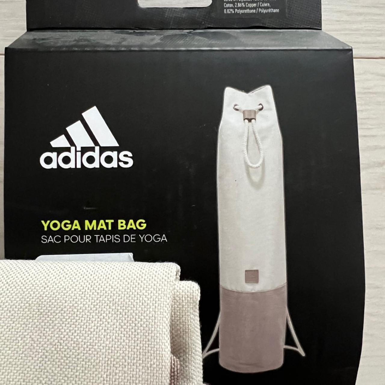Adidas GC5982 Yoga Mat Bag Cream, Head to your