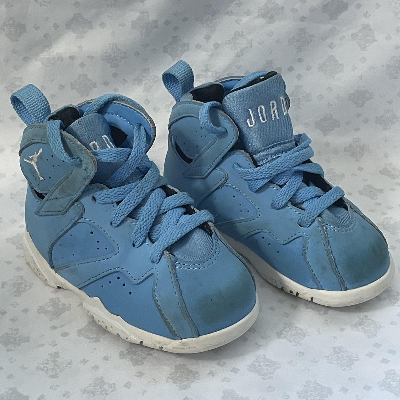 Jordan 7 university blue sale