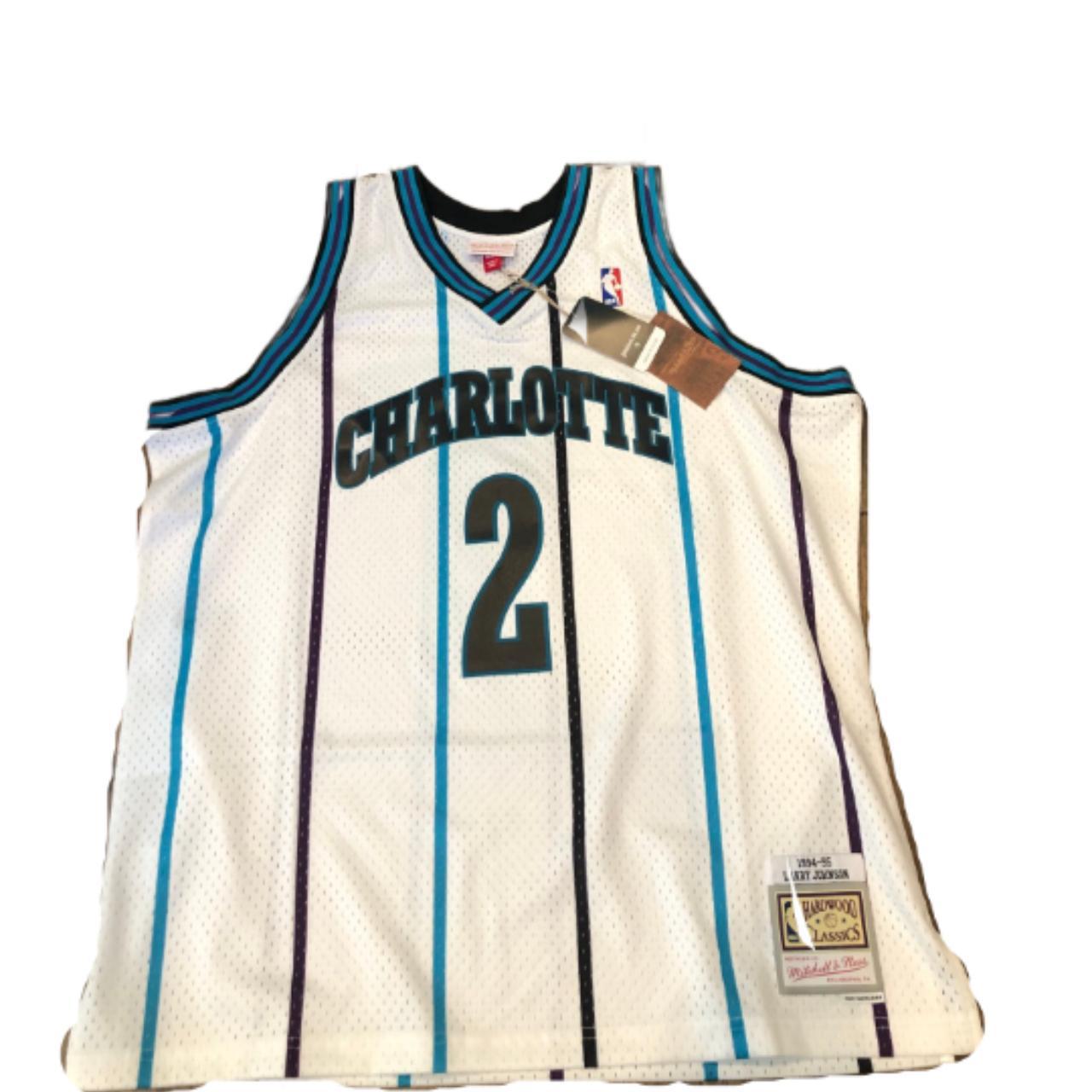 Mitchell & Ness Mens NBA Charlotte Hornets Reload Swingman Jersey