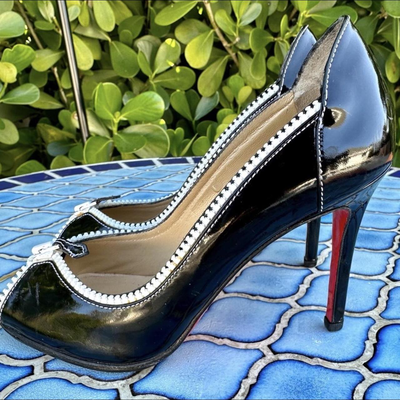 Christian louboutin outlet zipper heel