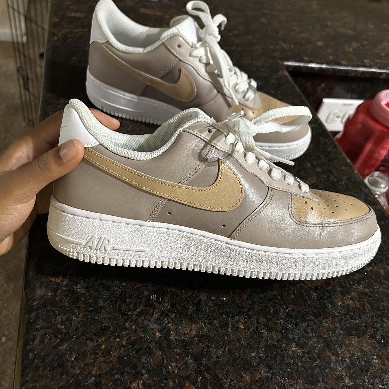 Nike Women's Brown and White Trainers | Depop