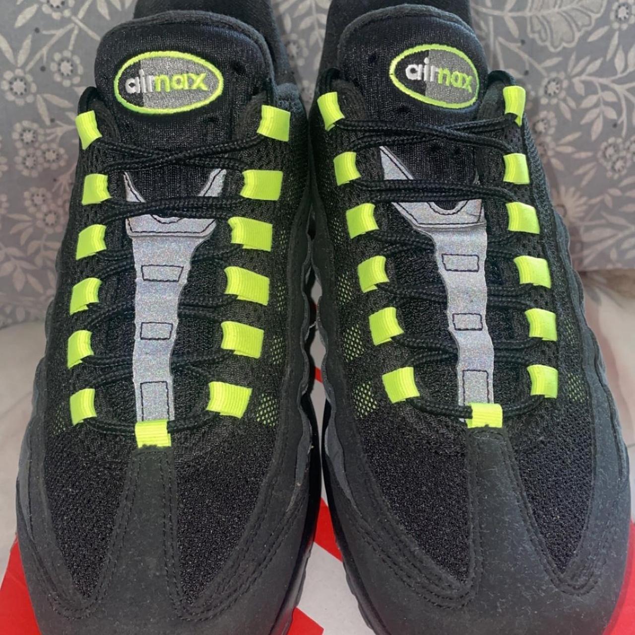 Kalinga Ashok Air Max 720 Noir Prix And Neon Air Max 95 Black Lime