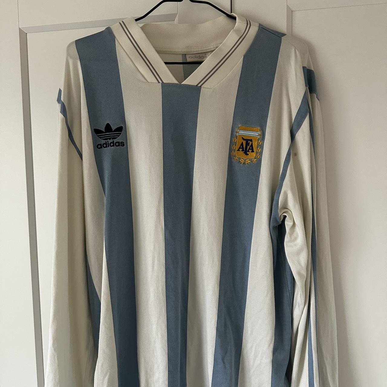 Adidas Argentina classic shirt Size medium Small