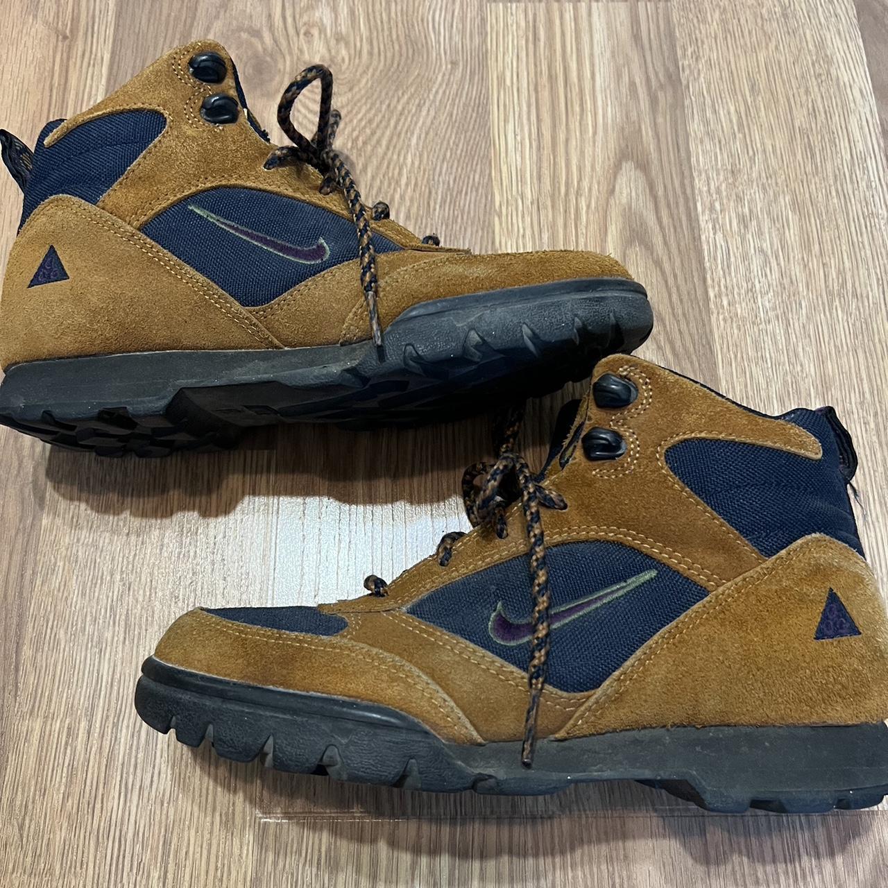 Nike acg boots womens hotsell