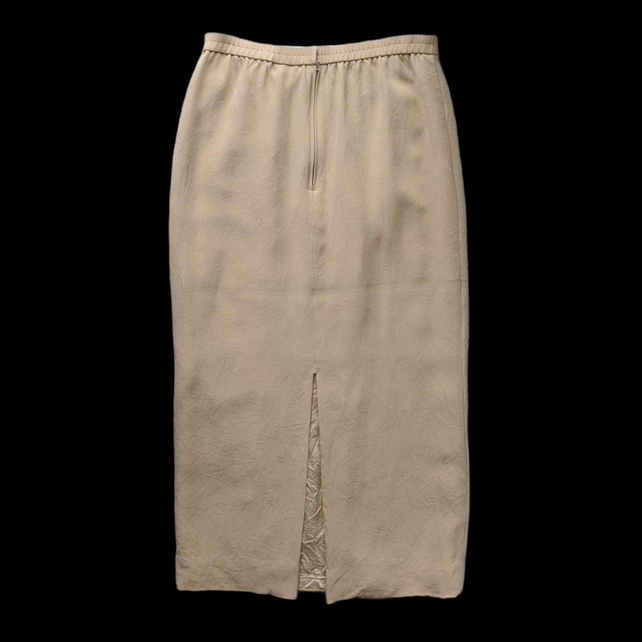 Vintage textured silk pencil skirt. Featuring a... - Depop