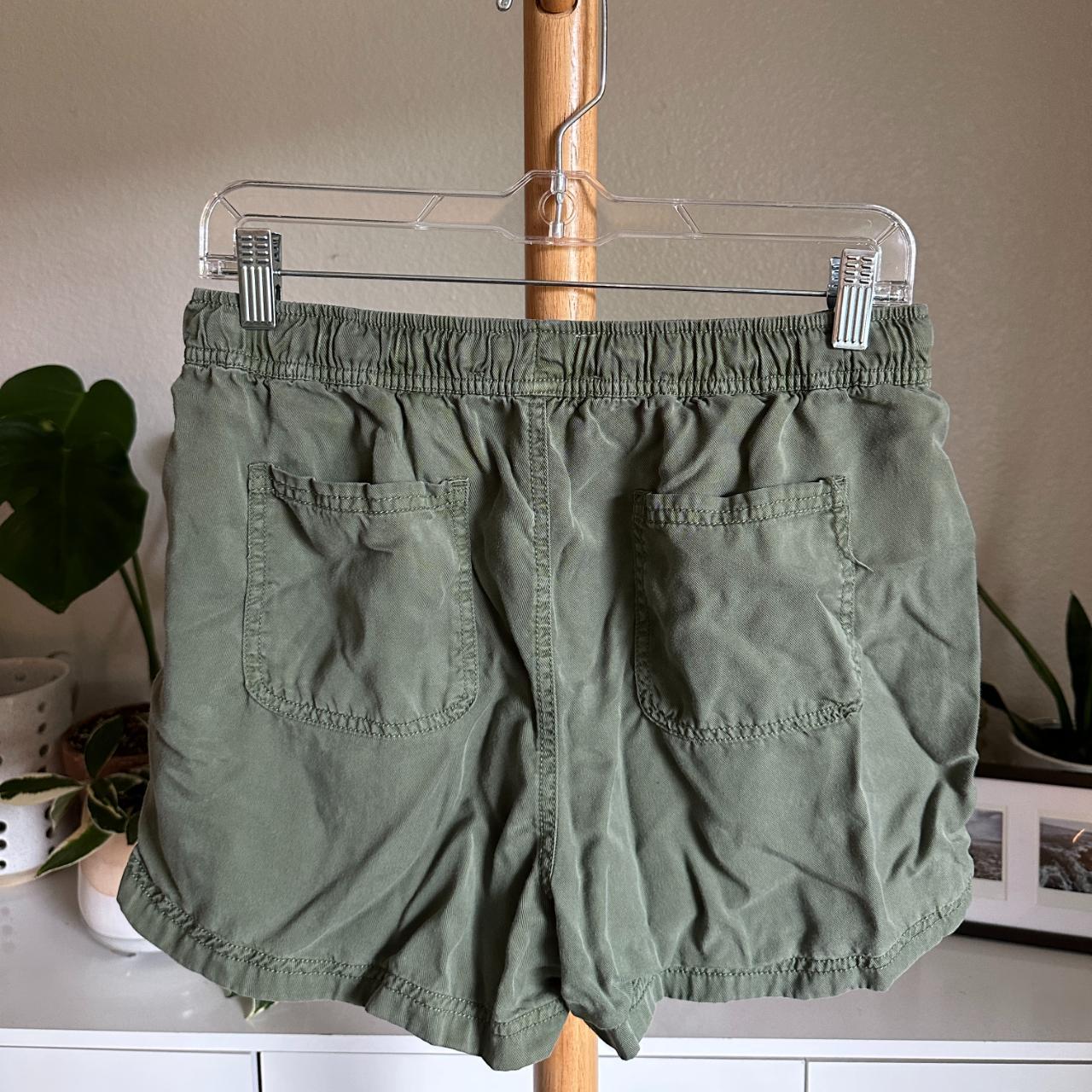 Women's Green Cargo Shorts Size: M #vintage #depop... - Depop