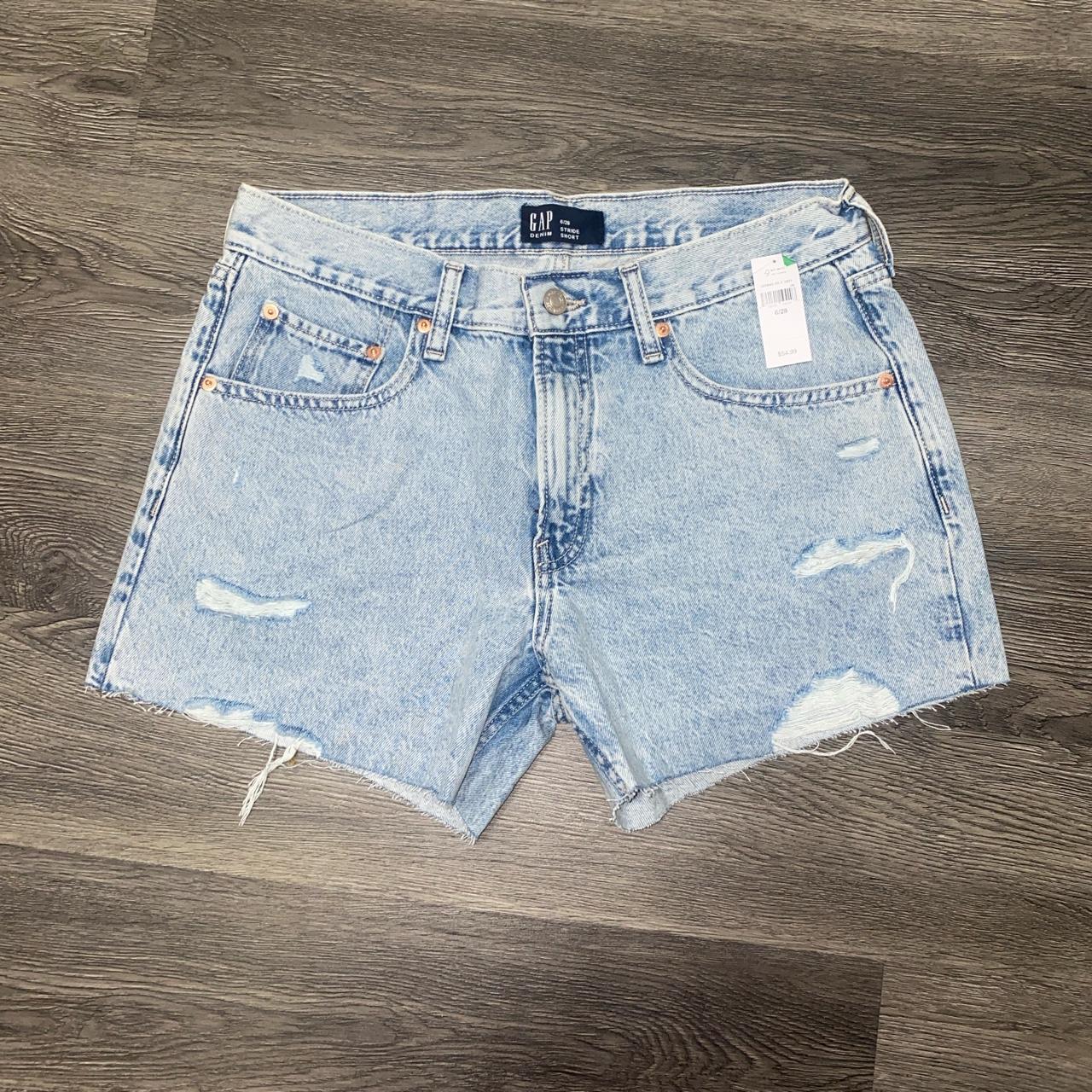 Gap Women's Shorts Depop