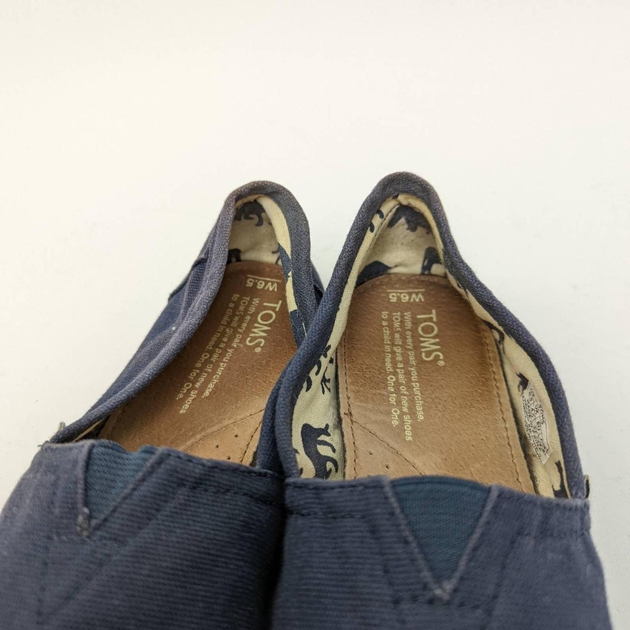 toms classic navy