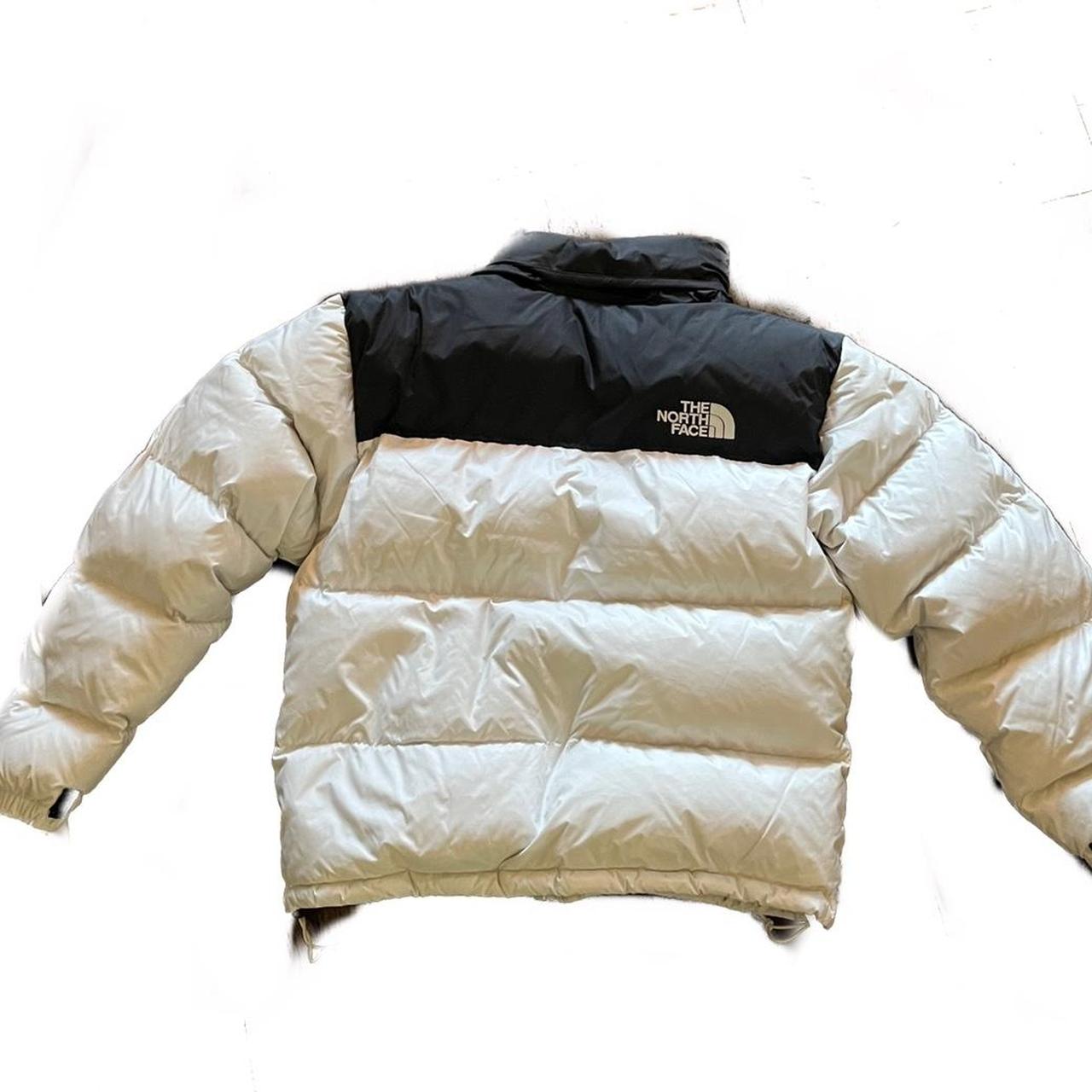 The North Face White 700 Puffer Jacket - Depop