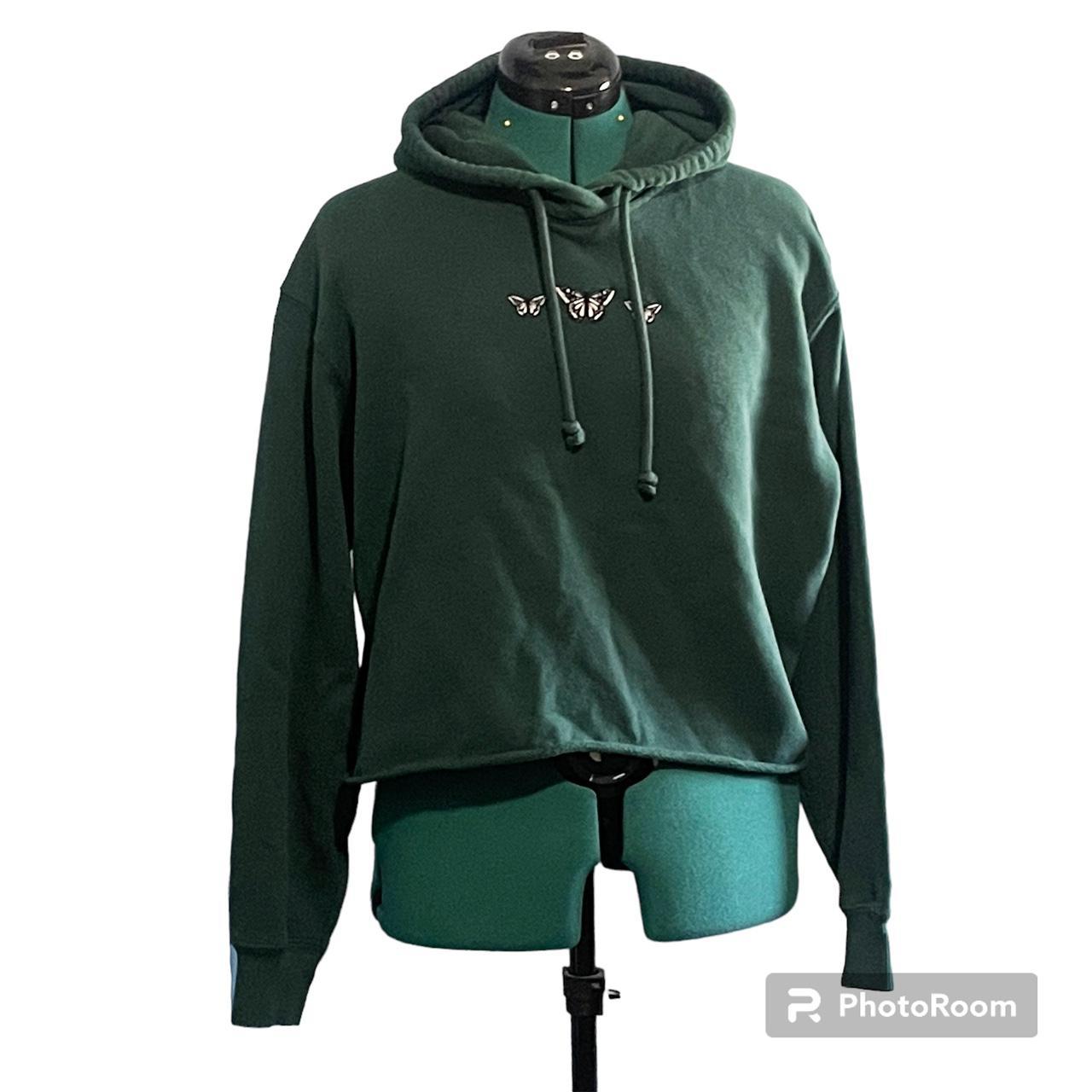 Crop top hot sale hoodie hollister