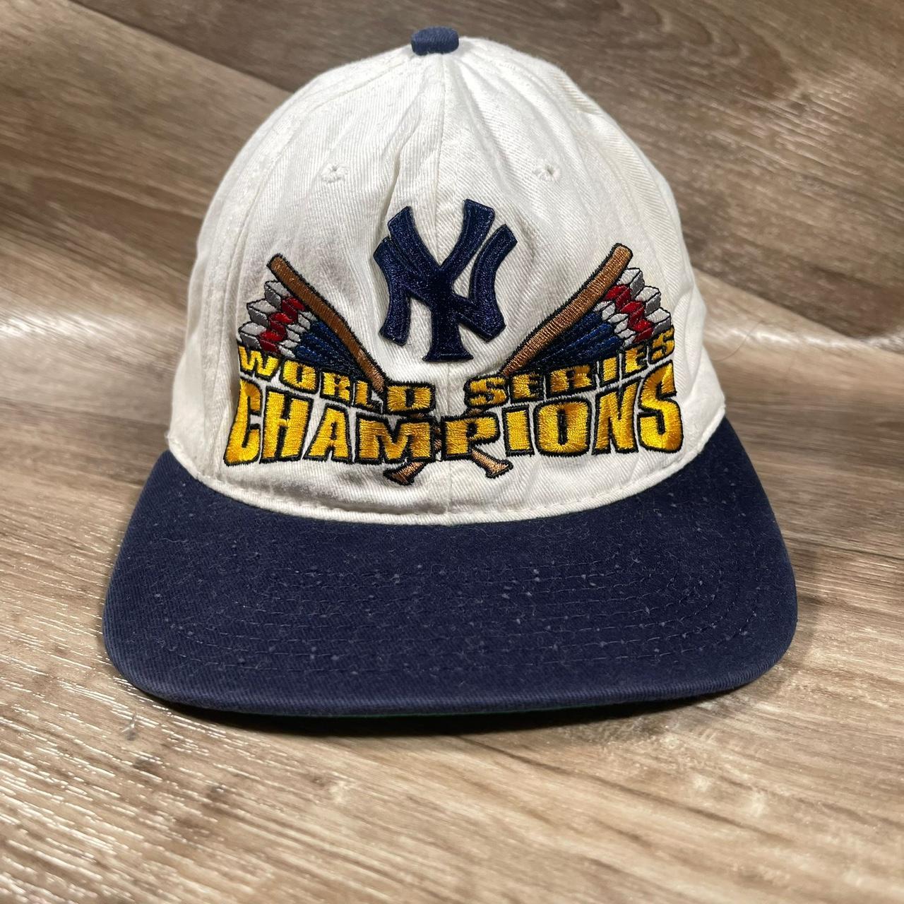 Starter Men's White Hat Depop