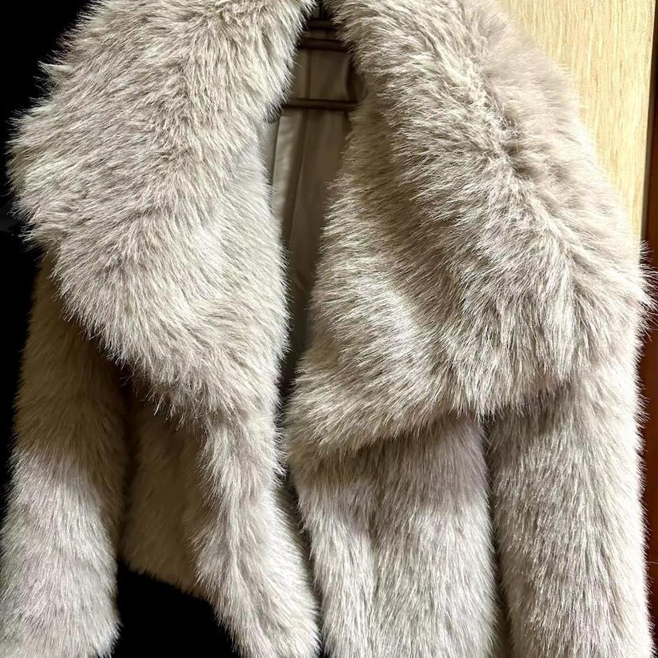 item listed by ba2resells