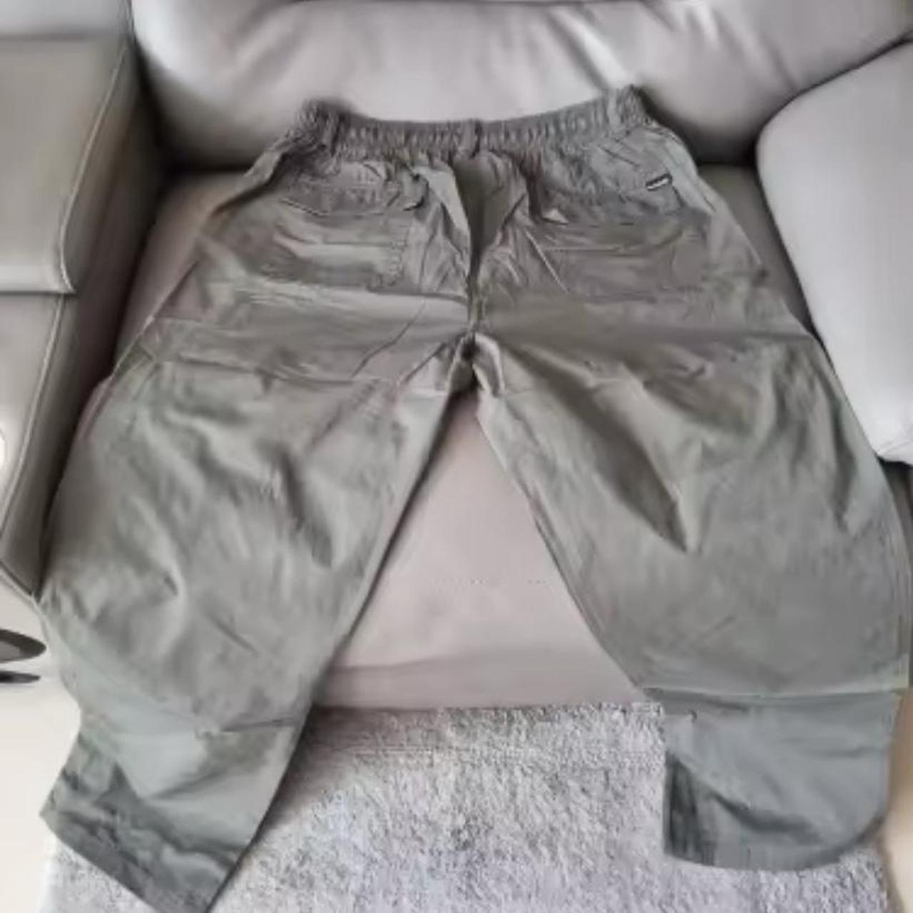 item listed by ba2resells