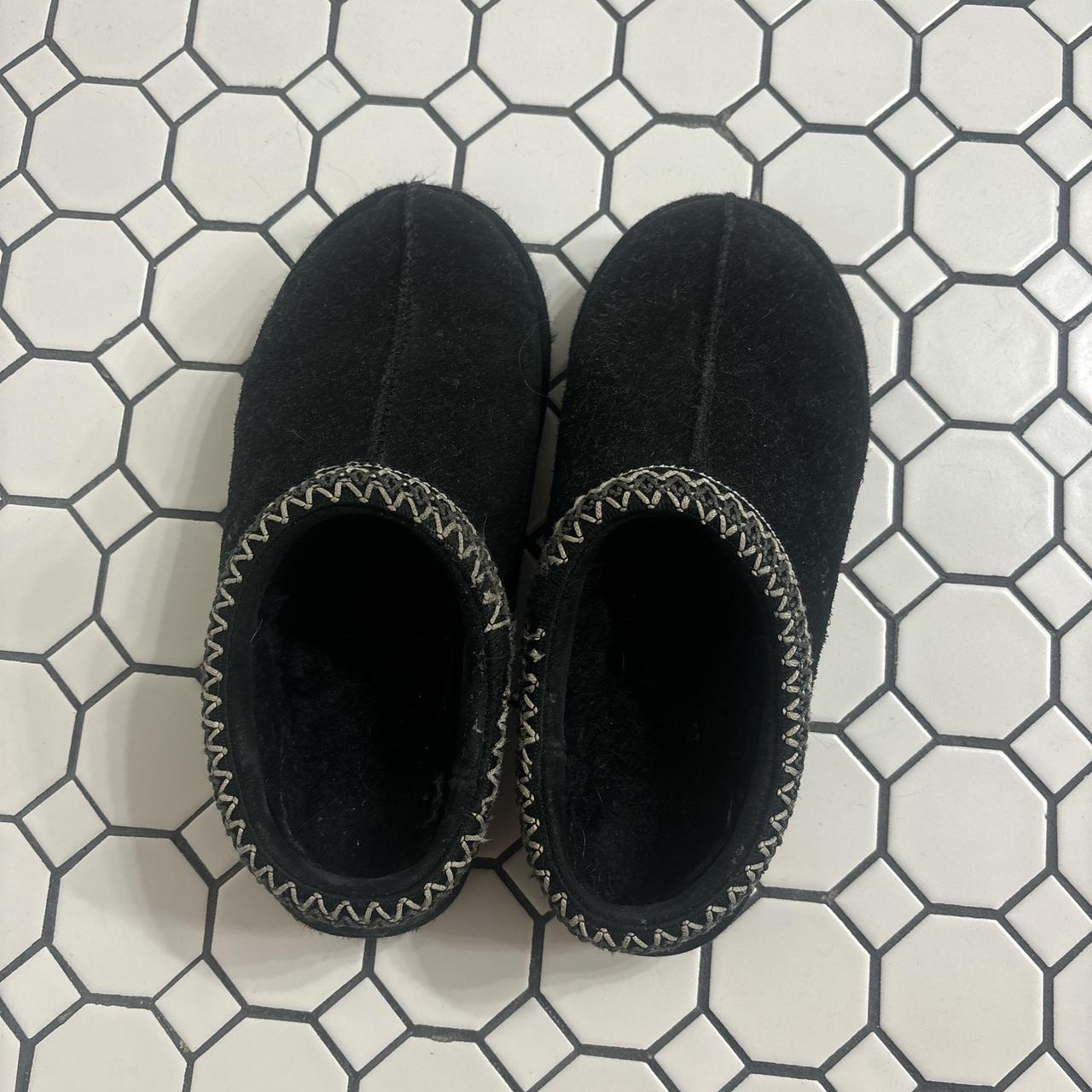 tasman black uggs