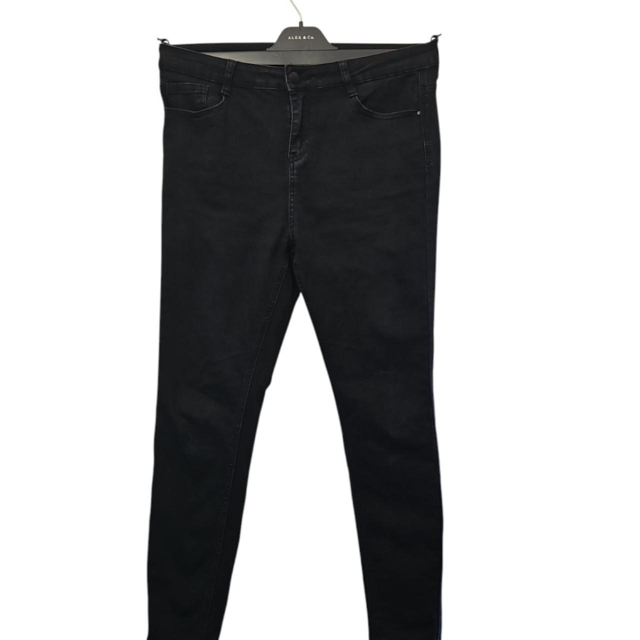item listed by closet21