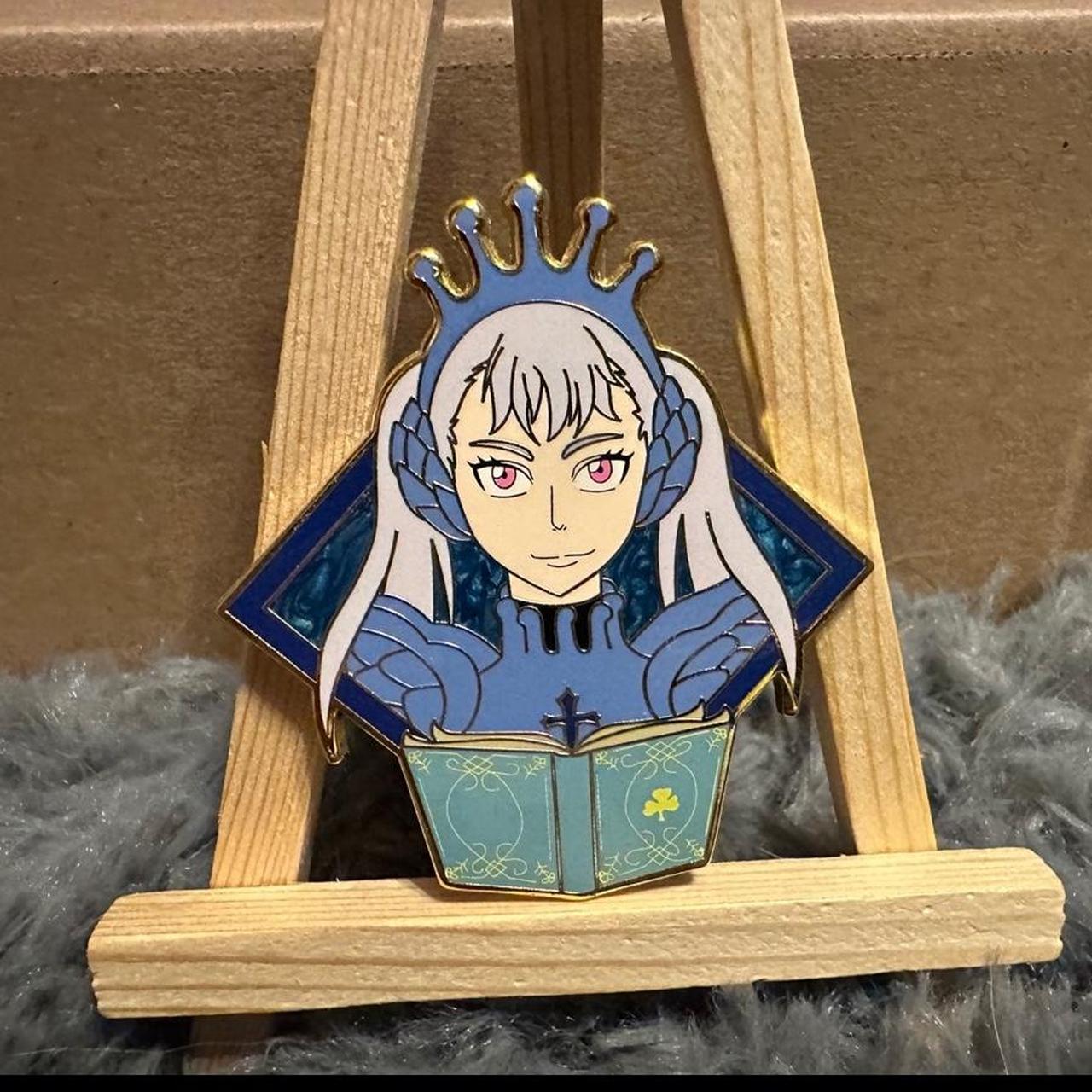 Noelle pin deals