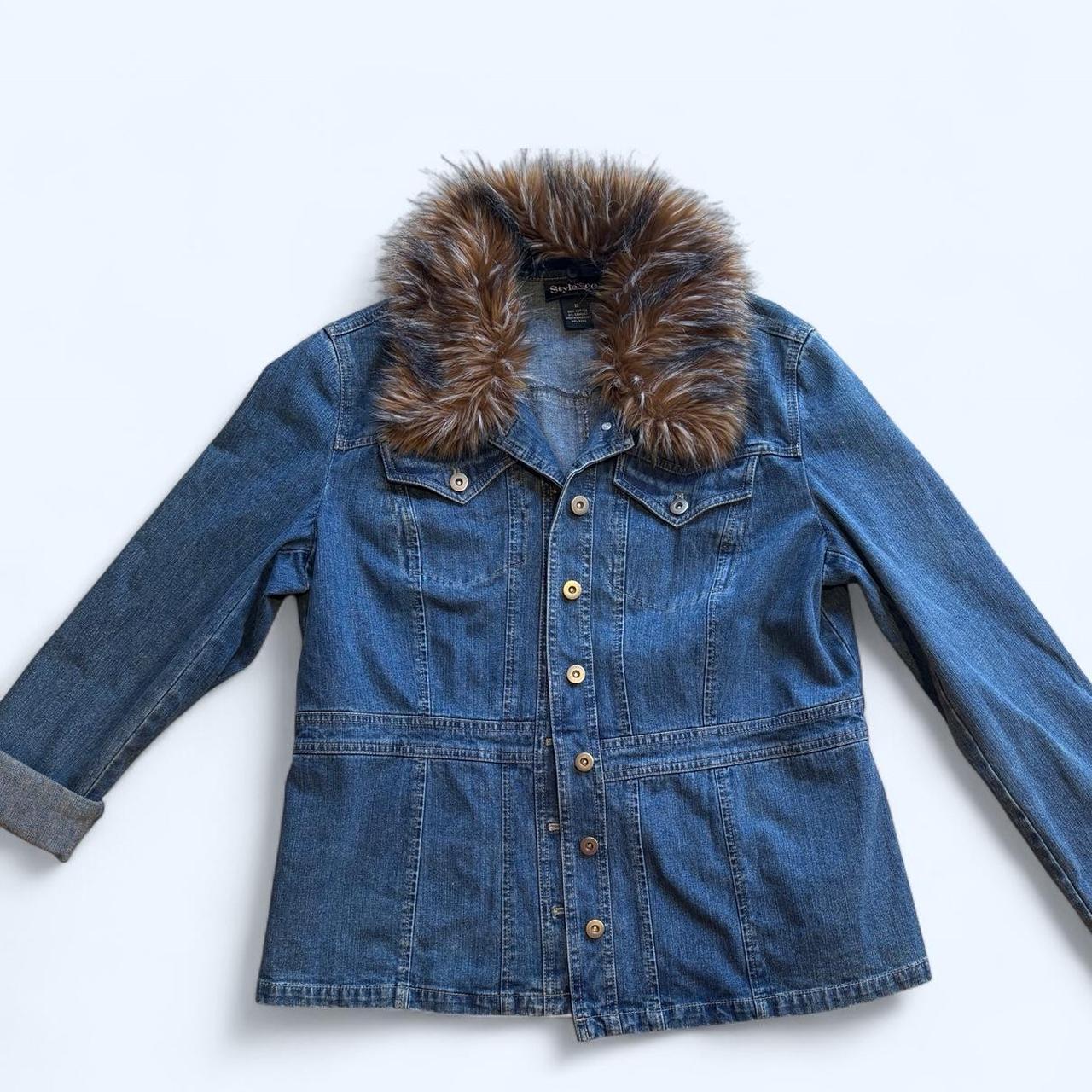 item listed by thesecretstashh