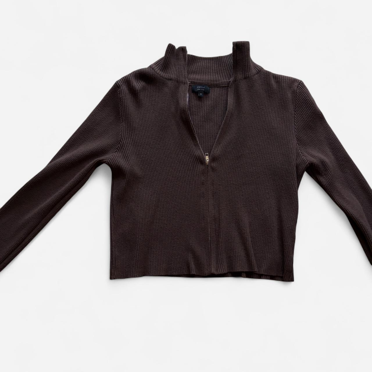 item listed by thesecretstashh