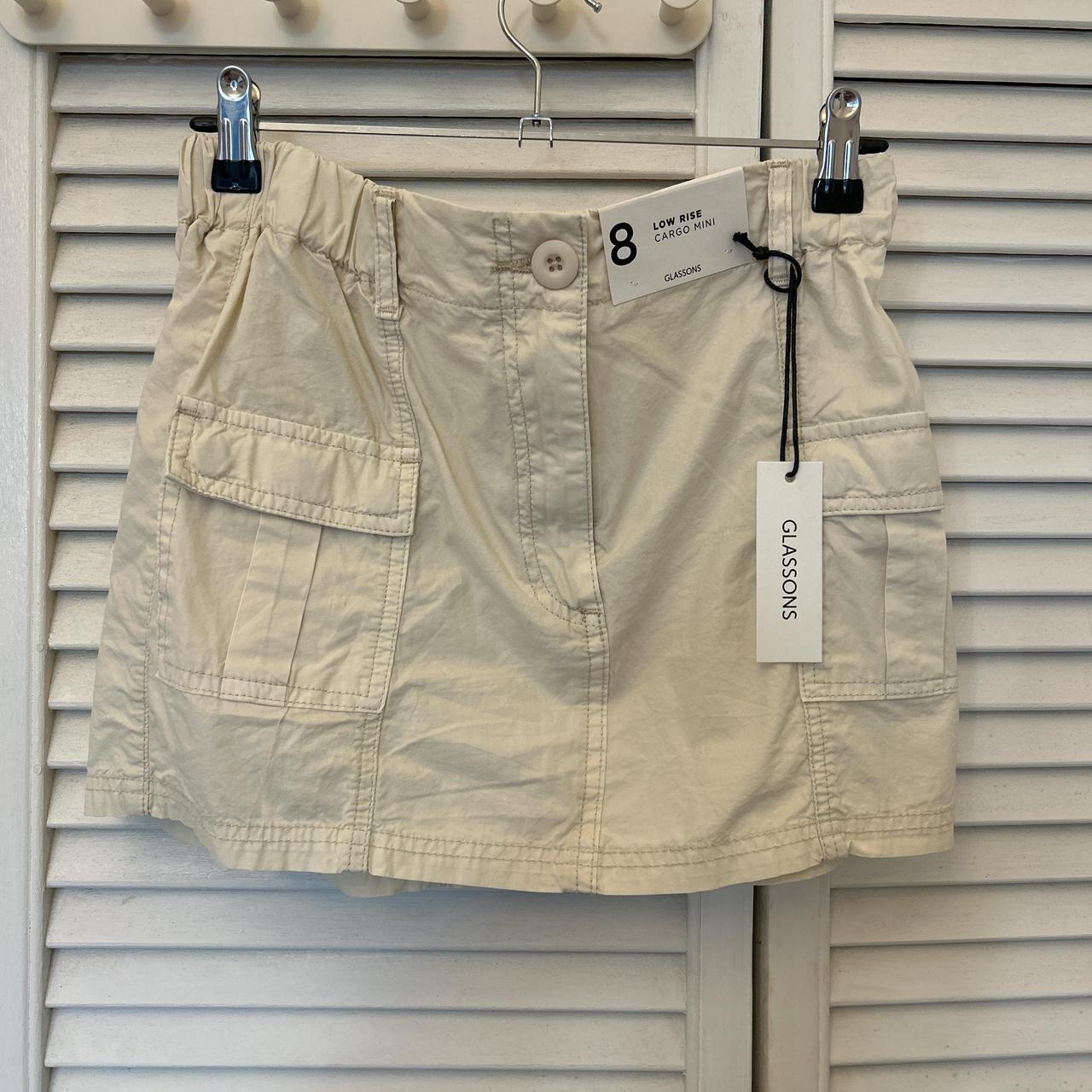 Cutest glassons low rise cargo skirt 🤍🤍 Never been... Depop