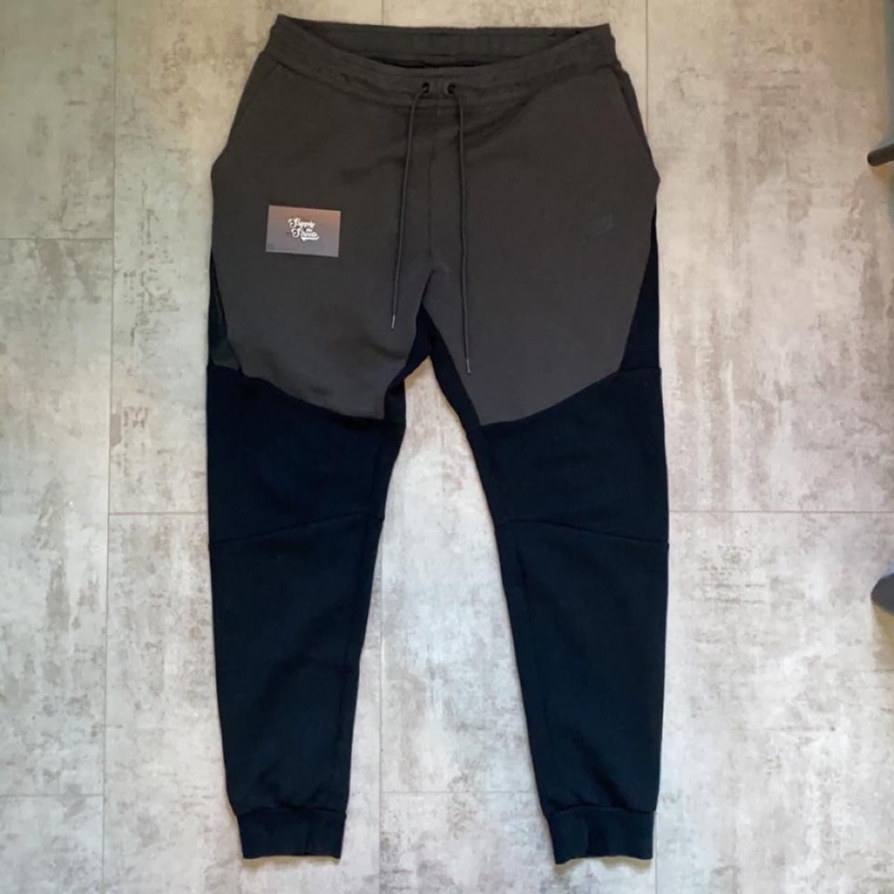 Nike tech fleece joggers grey and black ~old... - Depop