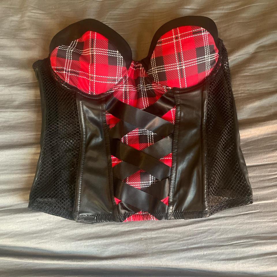 Red & black corset top! So grunge and CUTEEEE! Size - Depop