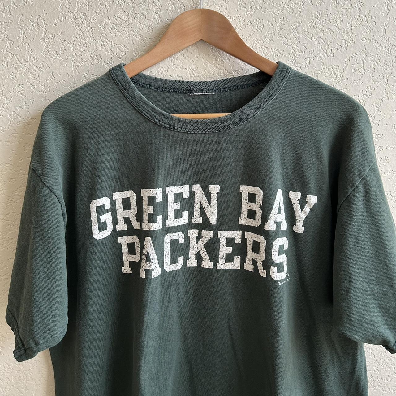 Essential Vintage NFL Green Bay Packers T Shirt Mens - Depop