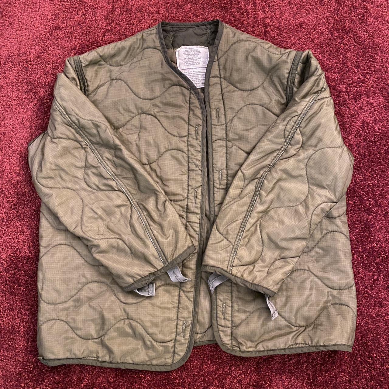 Vintage quilted army liner - Depop