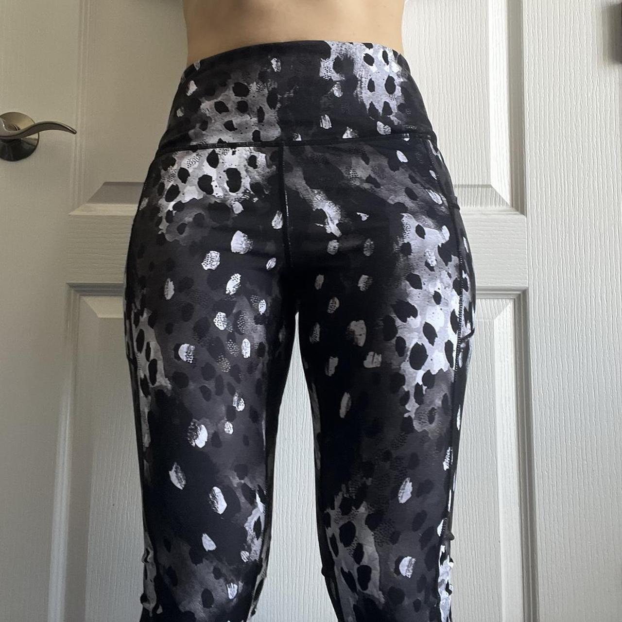 Gaiam yoga pants with pockets Black and grey - Depop