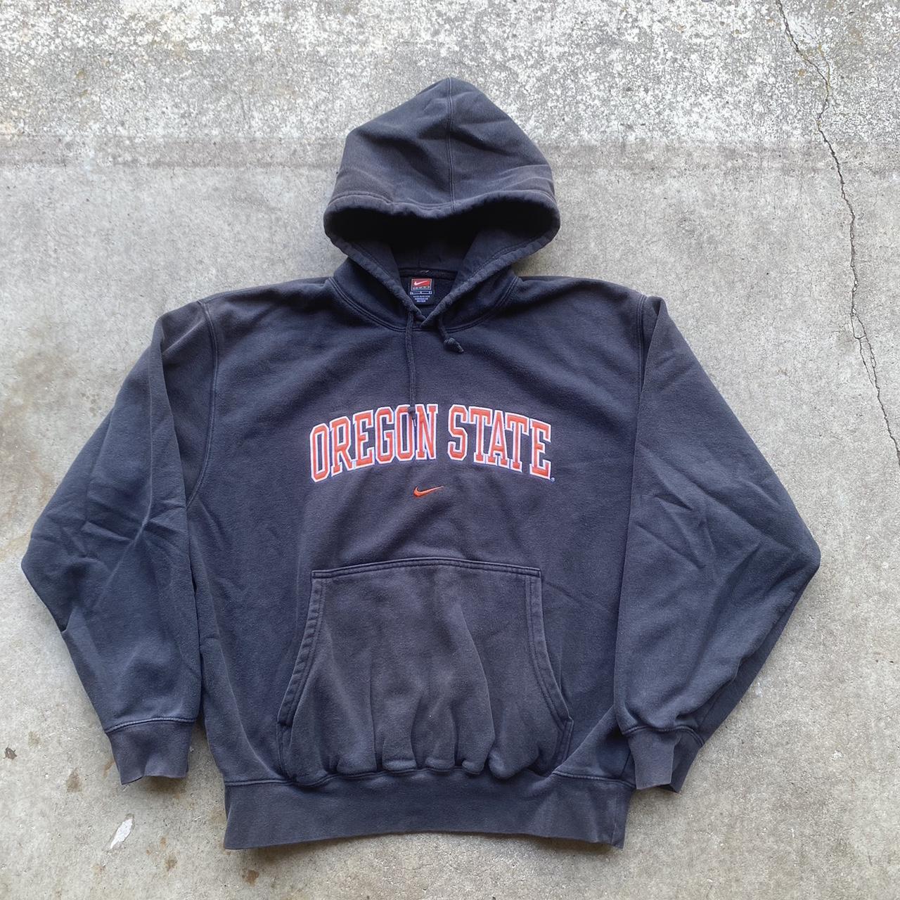 Y2K oregon state nike center swoosh... - Depop