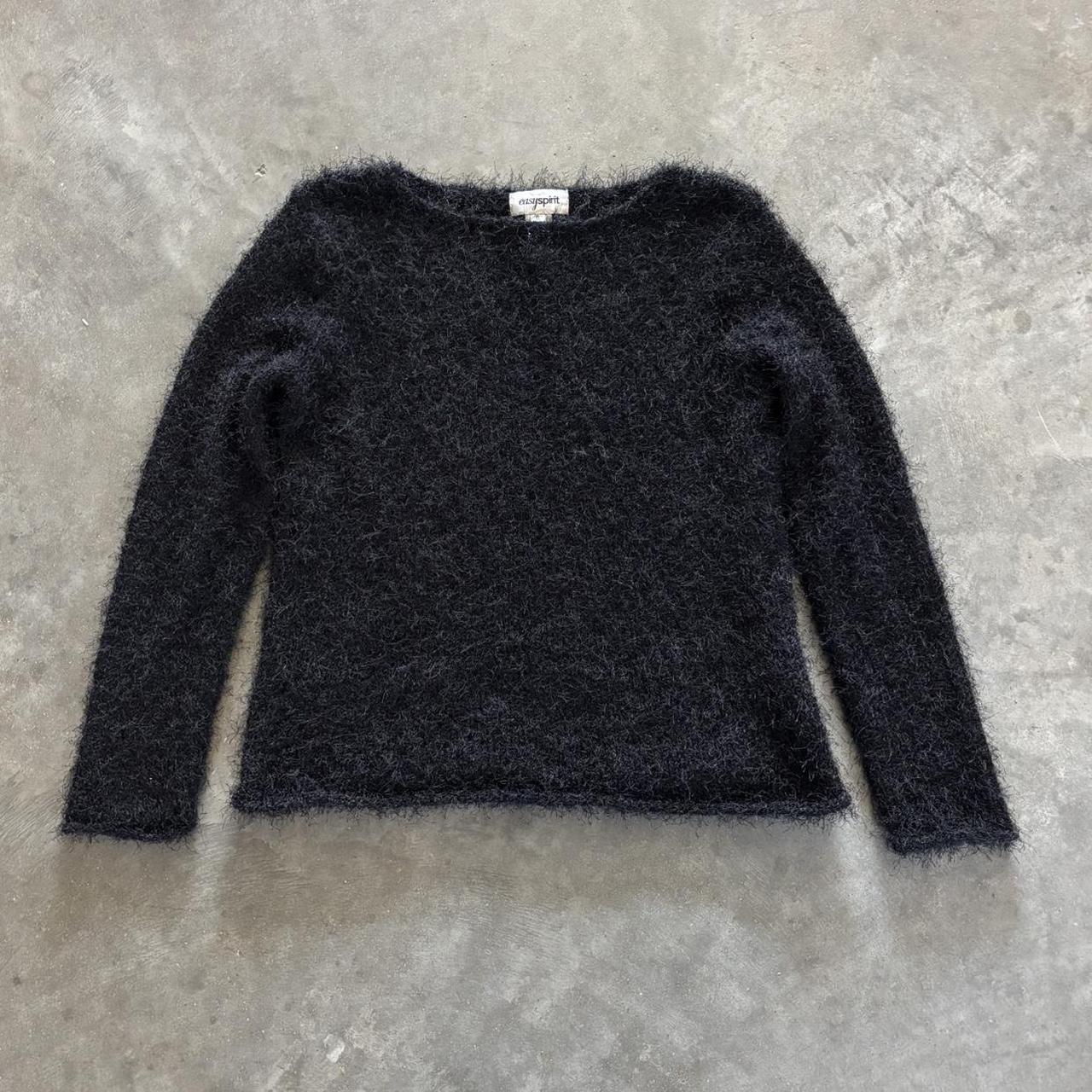 item listed by fullythriftedd