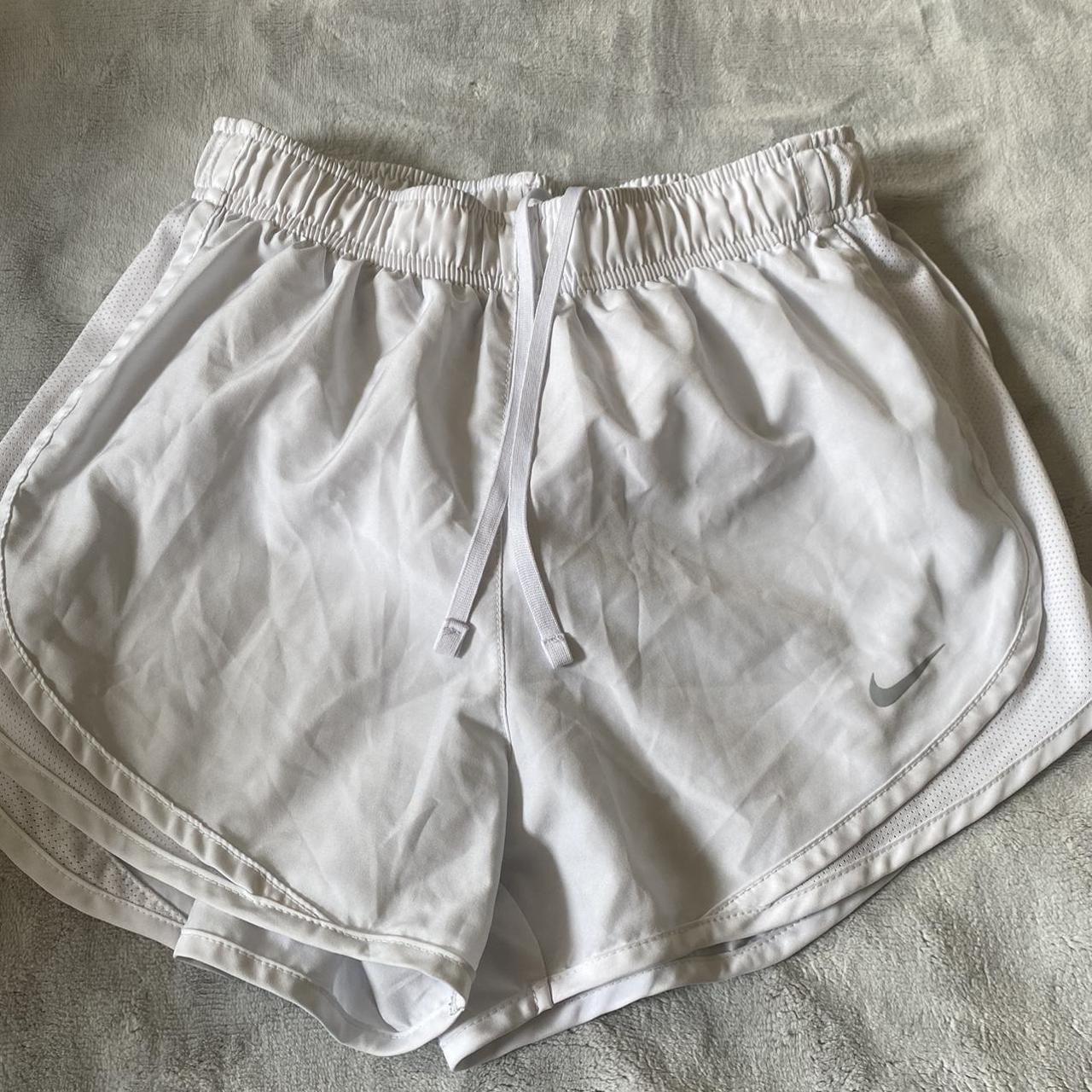 Nike Women's White Shorts | Depop