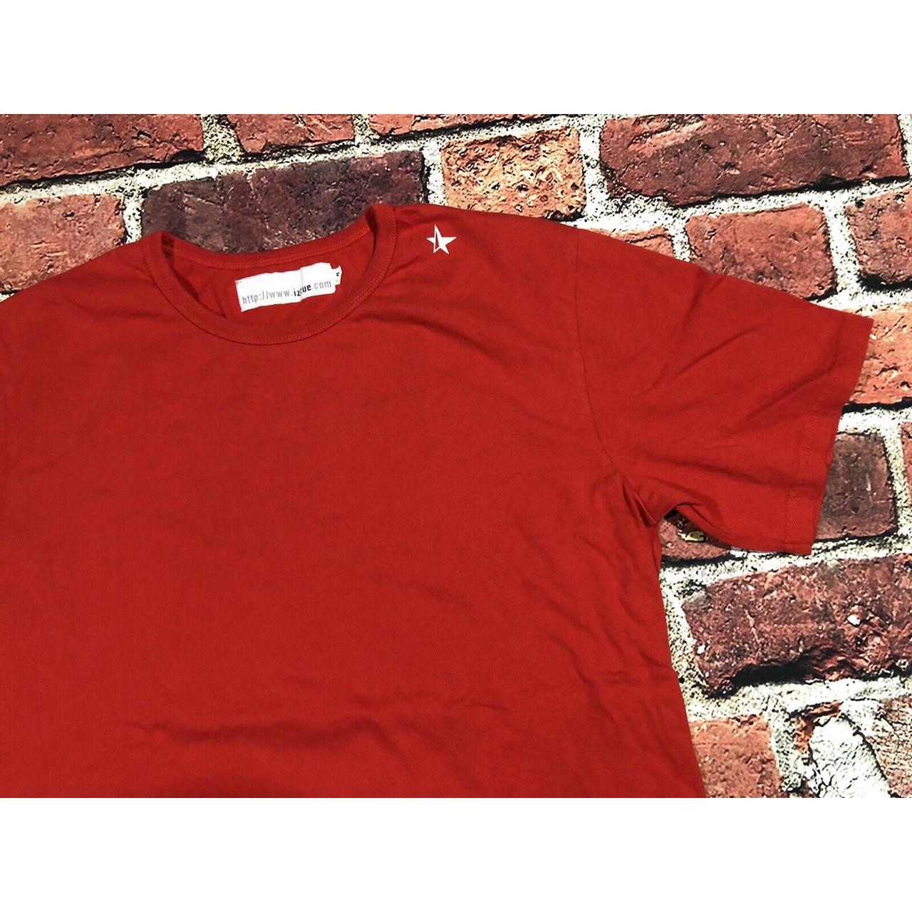 Izzue Men's Red T-shirt (2)