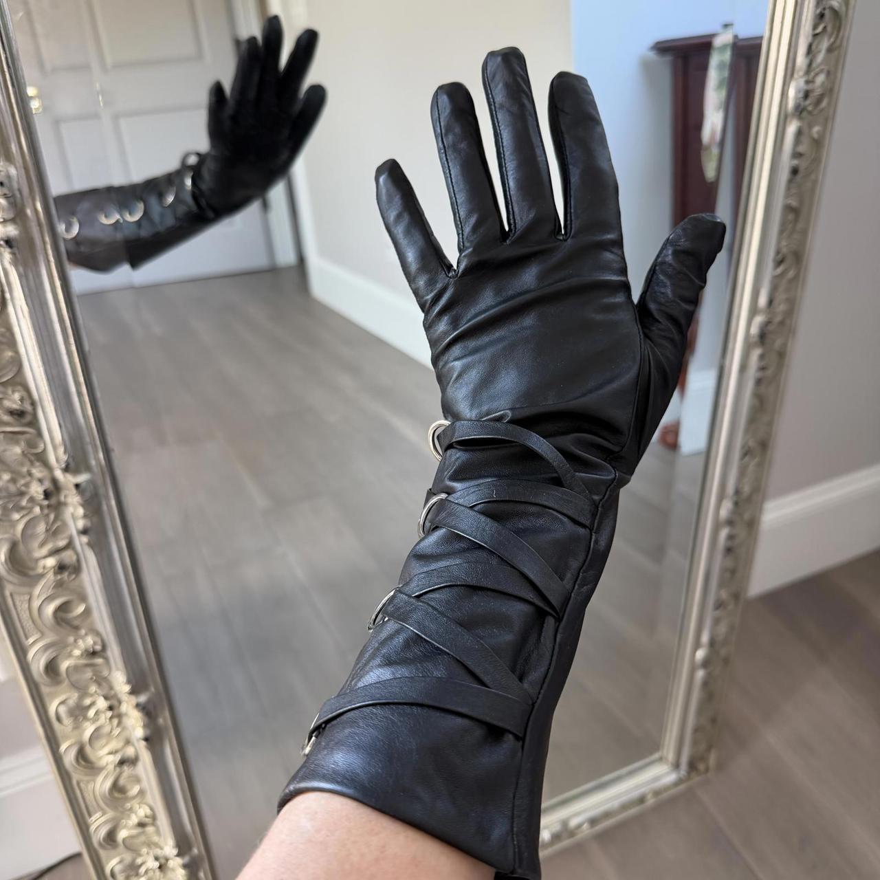 Cache Women's Gloves - Black/Silver – Cache Black… - image 6