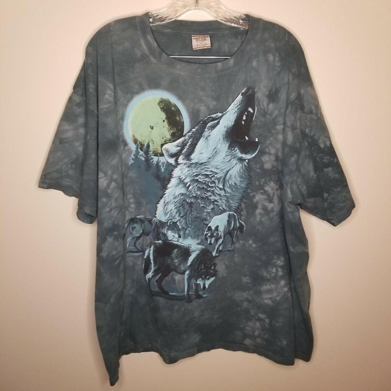 Wolf Men's Green T-shirt | Depop