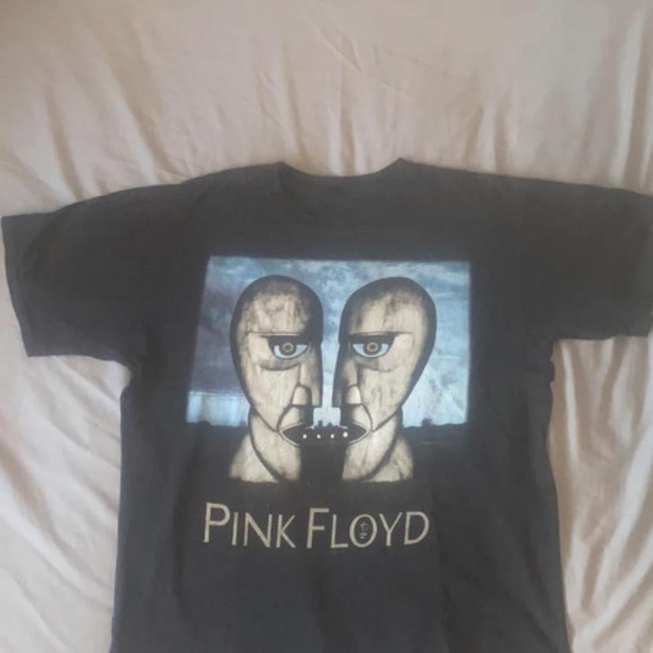 Pink Floyd The Division Bell tee + The Episodes... - Depop