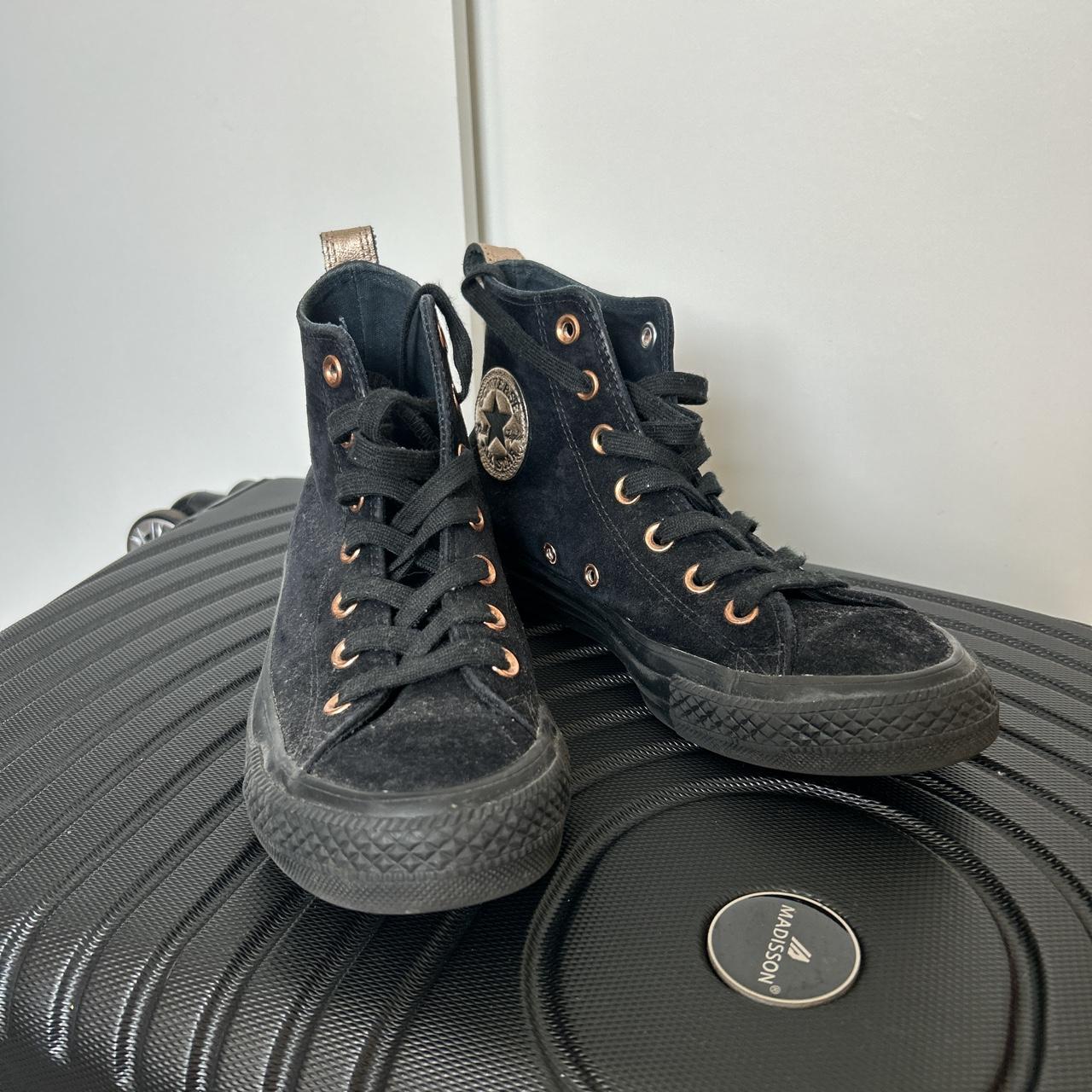 Dark grey and rose gold outlet converse