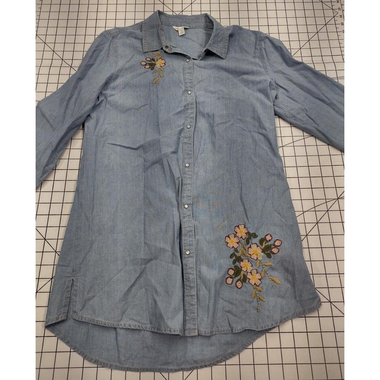 Cato Women's Tshirt Depop