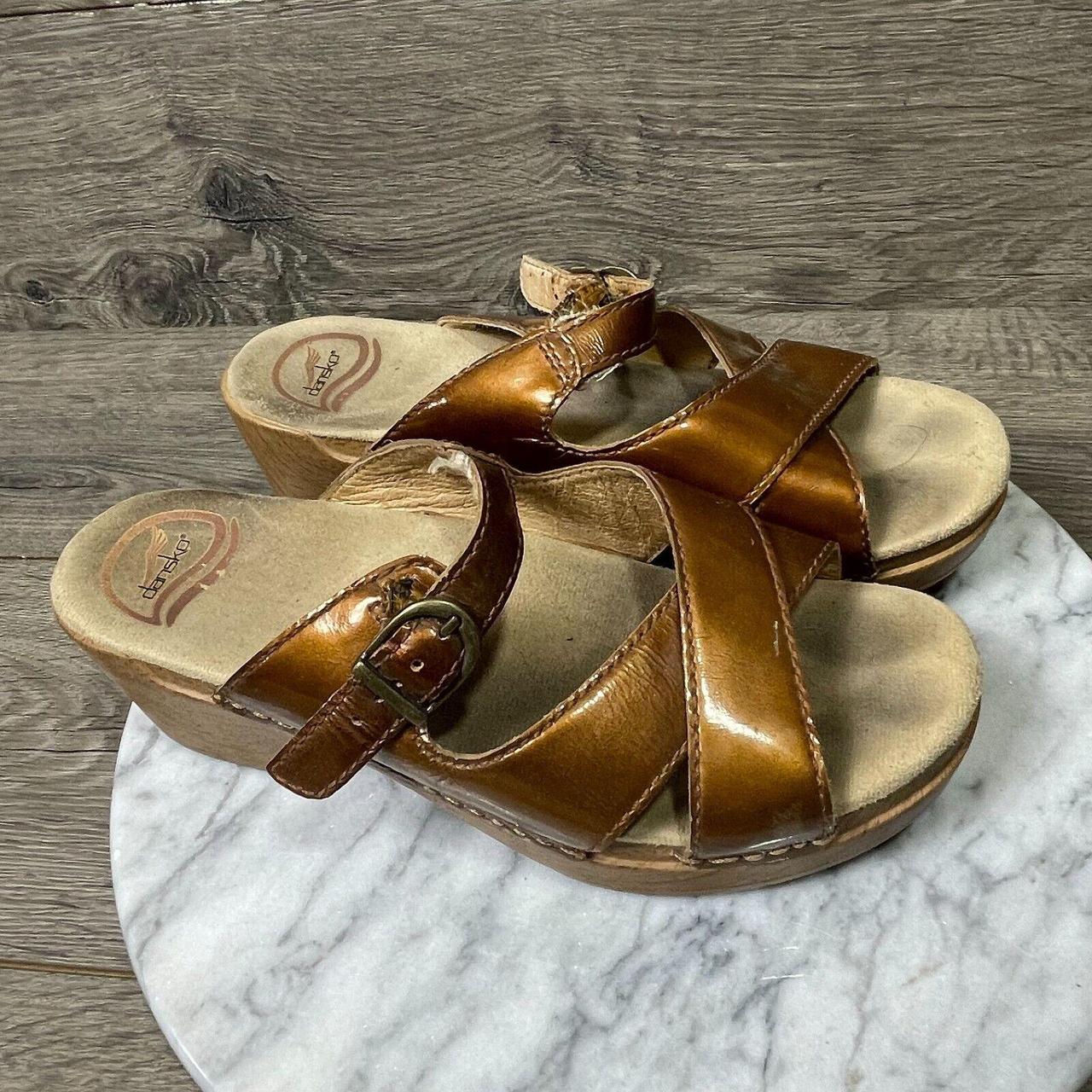 Dansko sandals size on sale 38